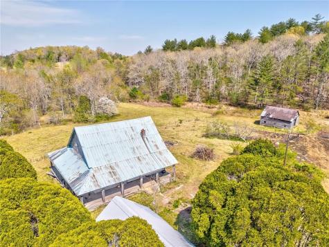 365 Waters Road Mccaysville GA 30555