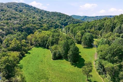 7925 State Highway 60 Suches GA 30572