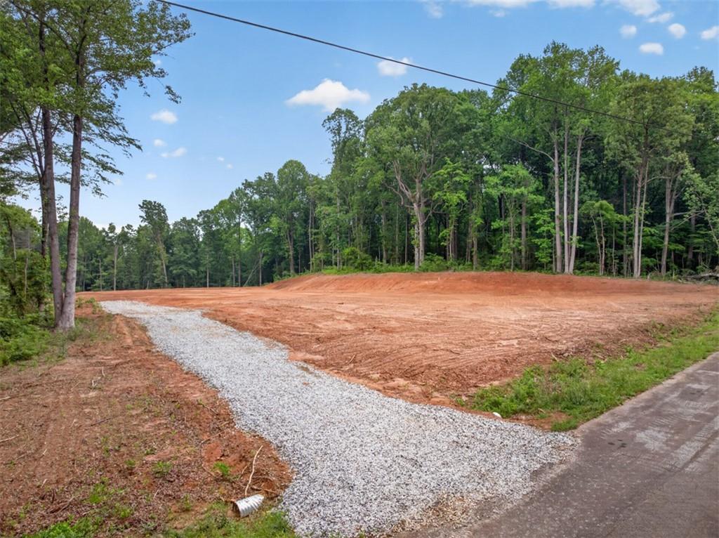 135 Jarrett Lane Gillsville GA 30543