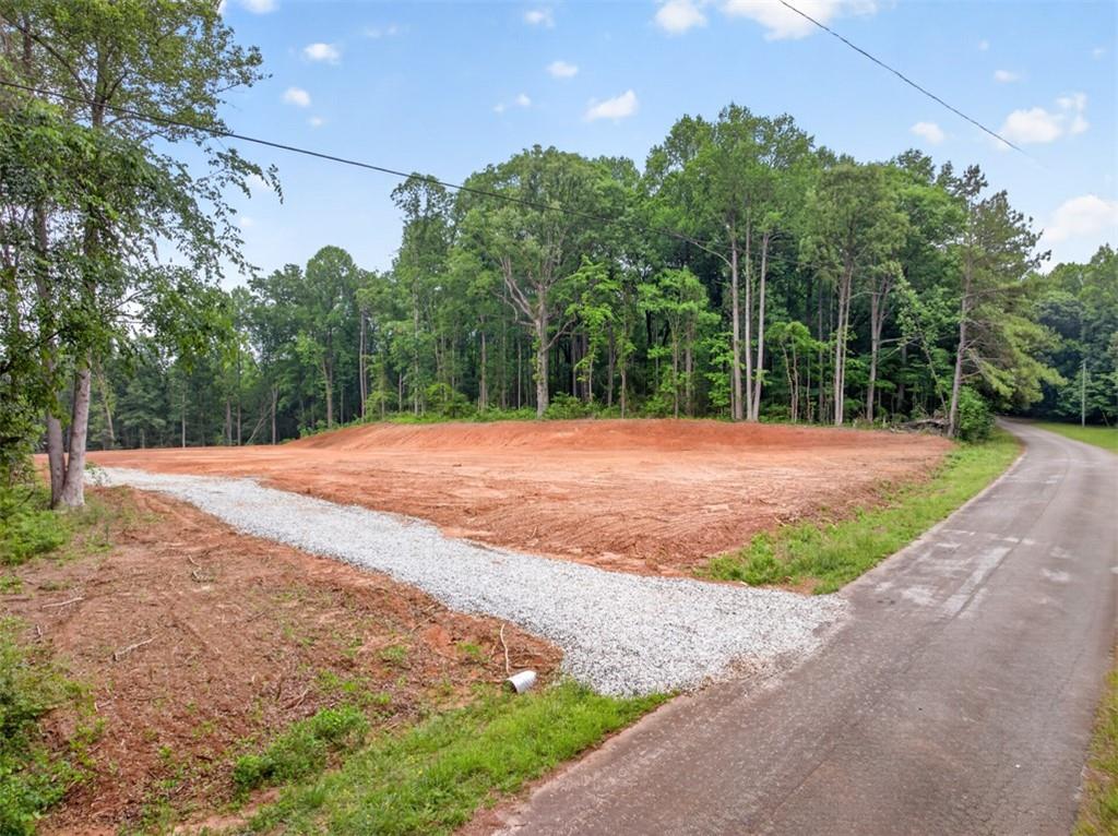 135 Jarrett Lane Gillsville GA 30543