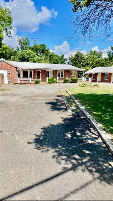 103 E Main Street Irwinton GA 31042