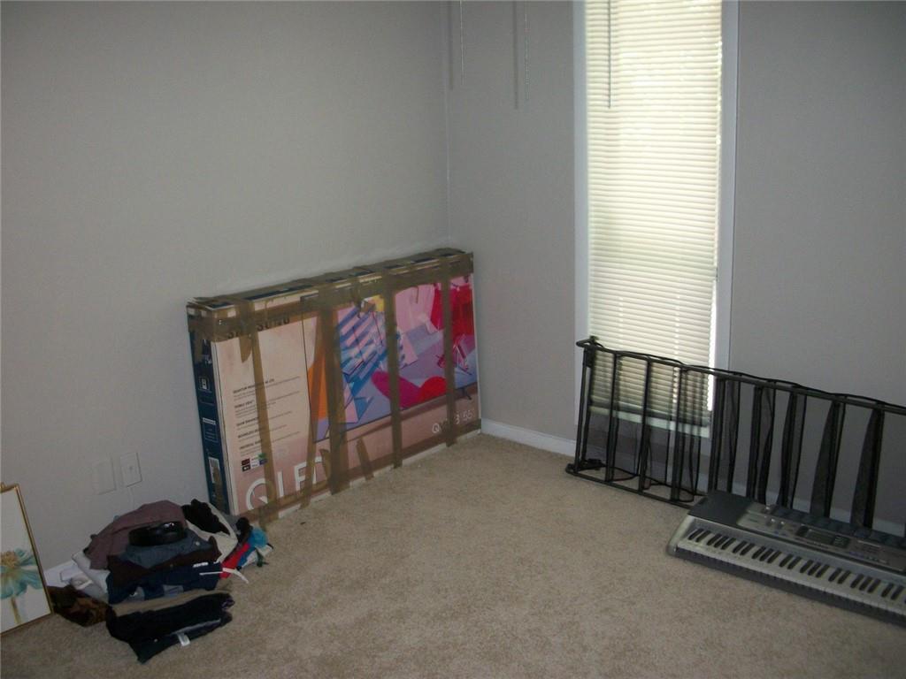 9400 Roberts #4G Drive Sandy Springs GA 30350