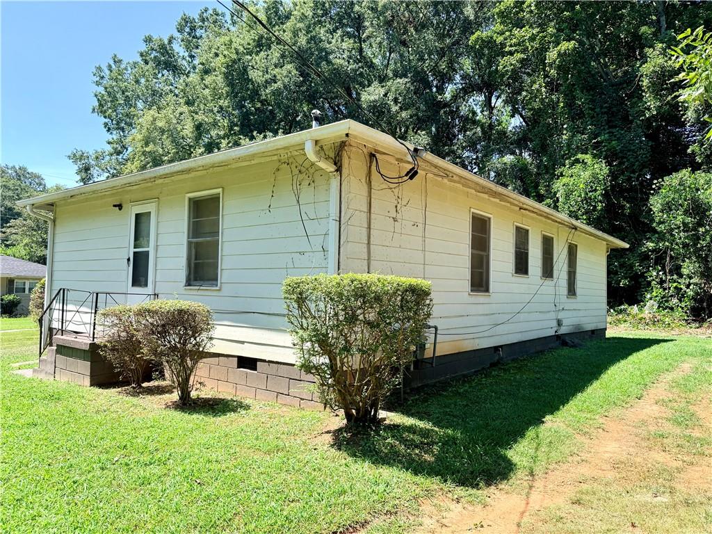 2967 Jones Street East Point GA 30344