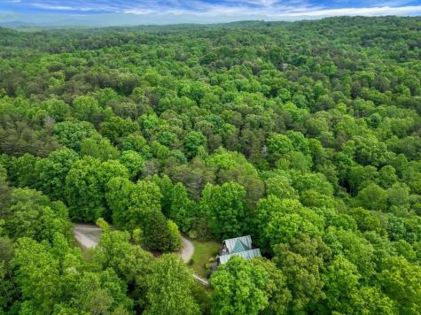 101 Yellow Bluff Road Dahlonega GA 30533