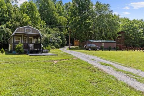 56 N River Road Mineral Bluff GA 30559