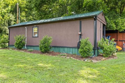 56 N River Road Mineral Bluff GA 30559
