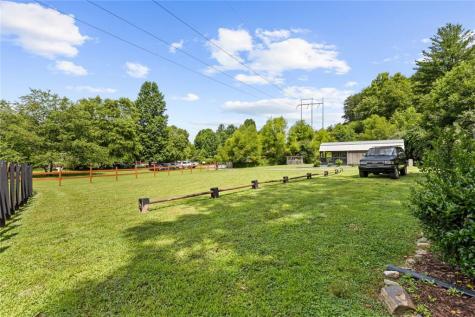 56 N River Road Mineral Bluff GA 30559