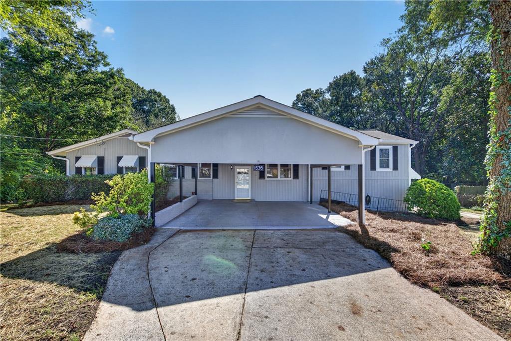 1536 W Oak Drive Marietta GA 30062