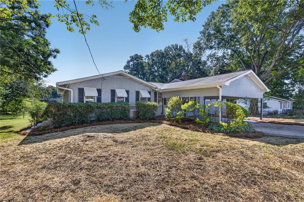 1536 W Oak Drive Marietta GA 30062