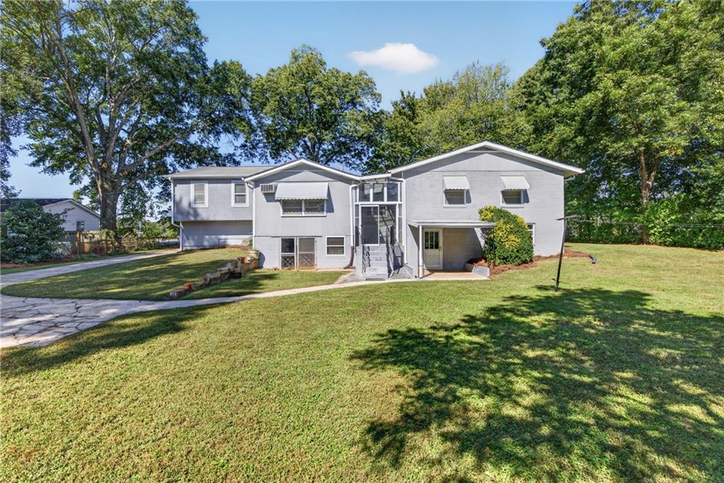 1536 W Oak Drive Marietta GA 30062