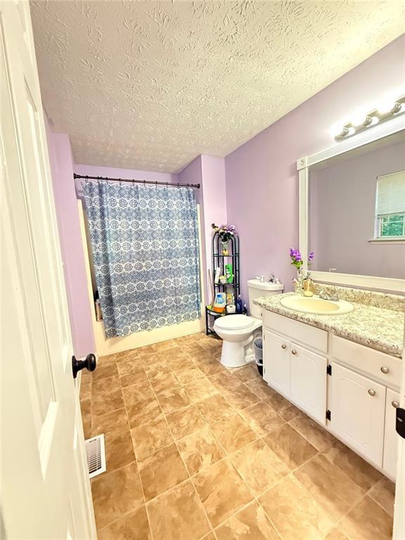 4400 Leafview Drive Gillsville GA 30543