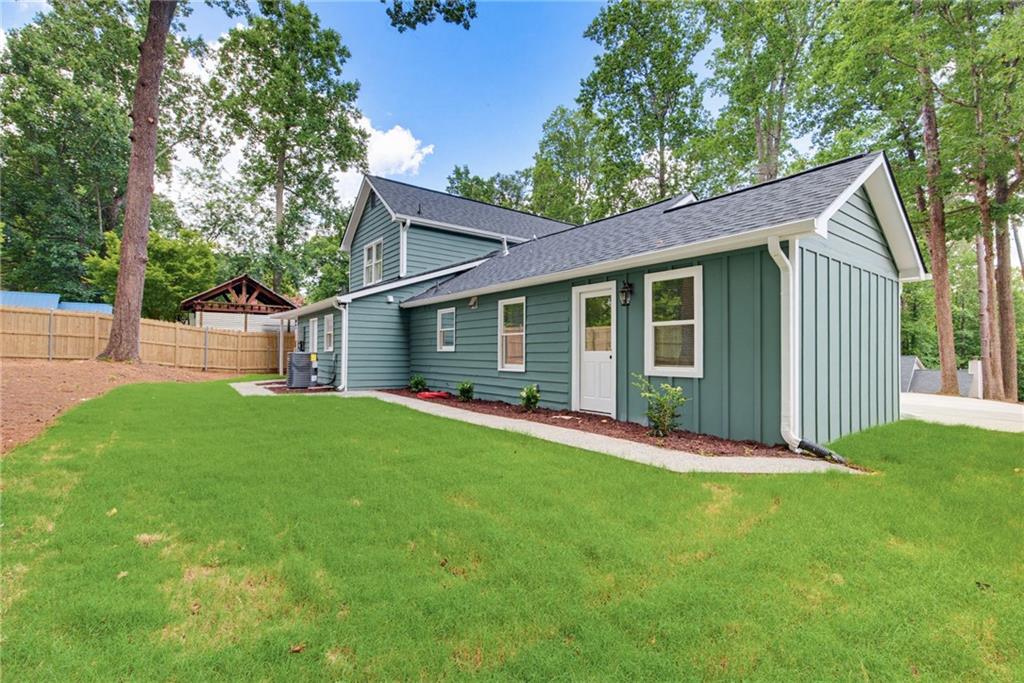 1383 Natchez Trace SW Marietta GA 30008