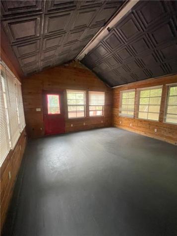 95 Hill Crest Court Cleveland GA 30528