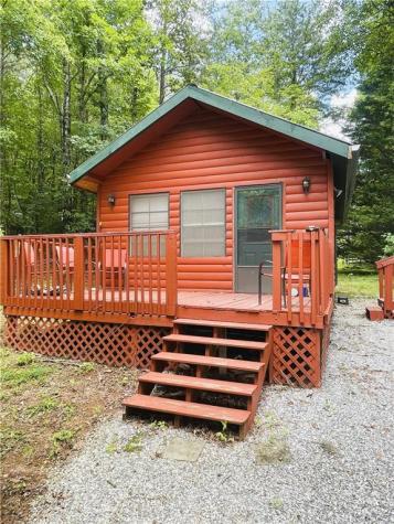 95 Hill Crest Court Cleveland GA 30528