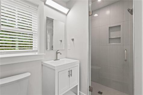 184 W Jarrard Street Cleveland GA 30528