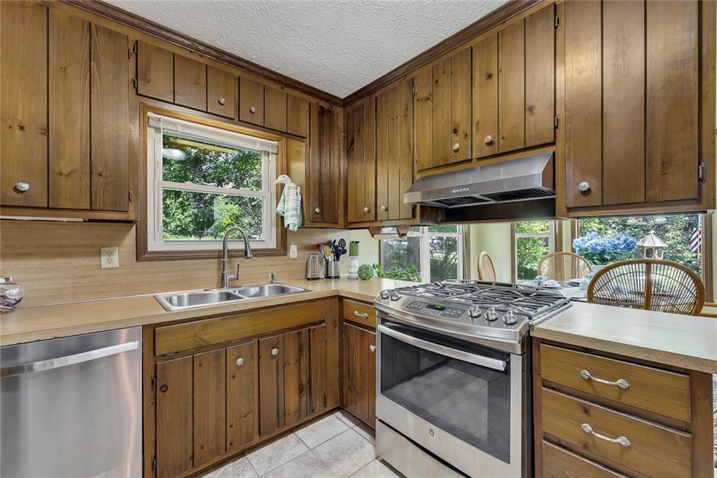709 Cobb Trail Woodstock GA 30188