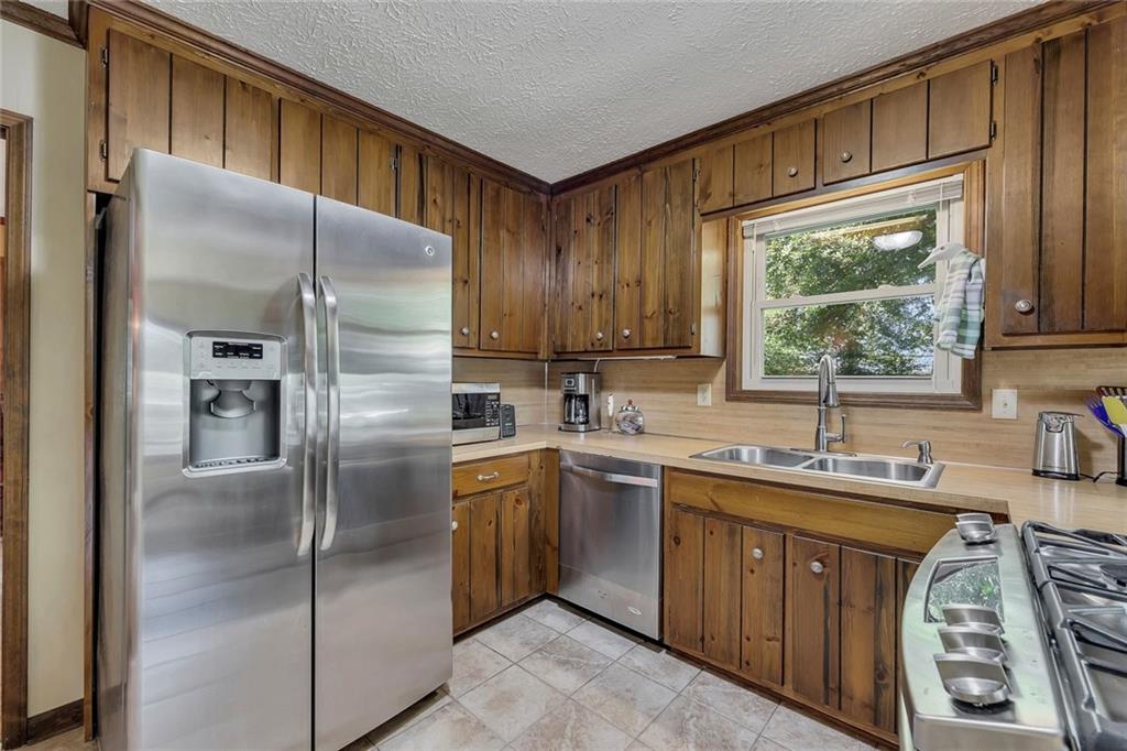 709 Cobb Trail Woodstock GA 30188
