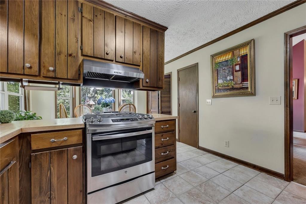 709 Cobb Trail Woodstock GA 30188