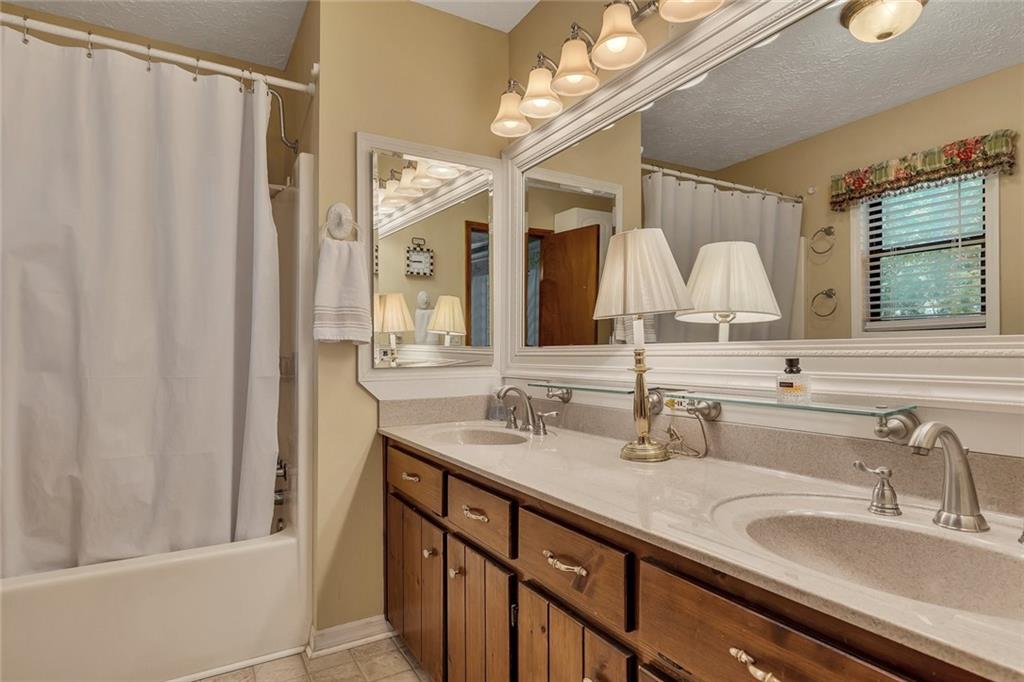 709 Cobb Trail Woodstock GA 30188