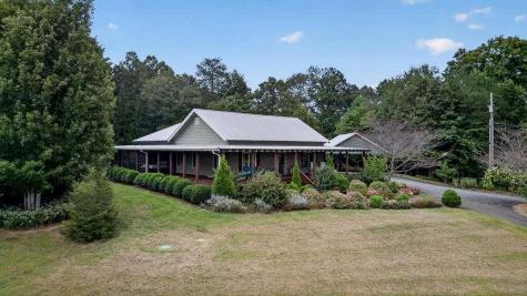 210 W Pierceville Road W Mccaysville GA 30555