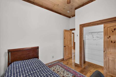 210 W Pierceville Road W Mccaysville GA 30555