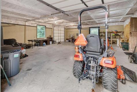 210 W Pierceville Road W Mccaysville GA 30555