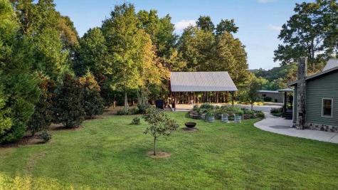 210 W Pierceville Road W Mccaysville GA 30555