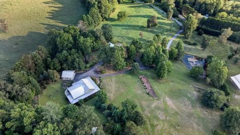 210 W Pierceville Road W Mccaysville GA 30555