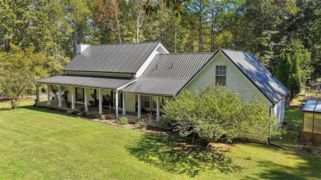 1735 Highway 85 Senoia GA 30276