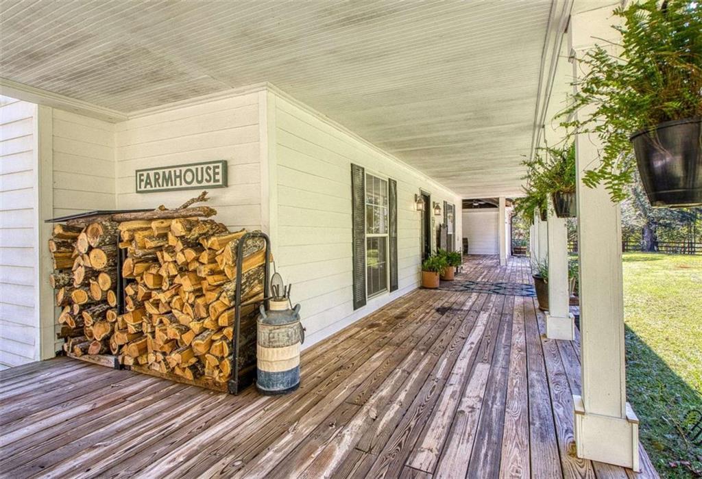 1735 Highway 85 Senoia GA 30276