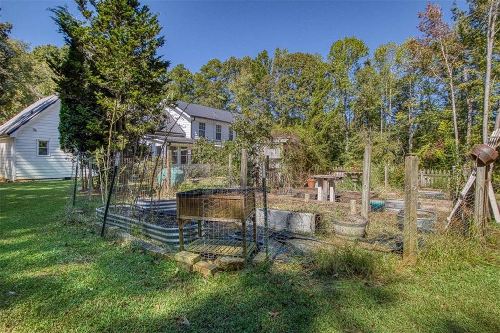 1735 Highway 85 Senoia GA 30276