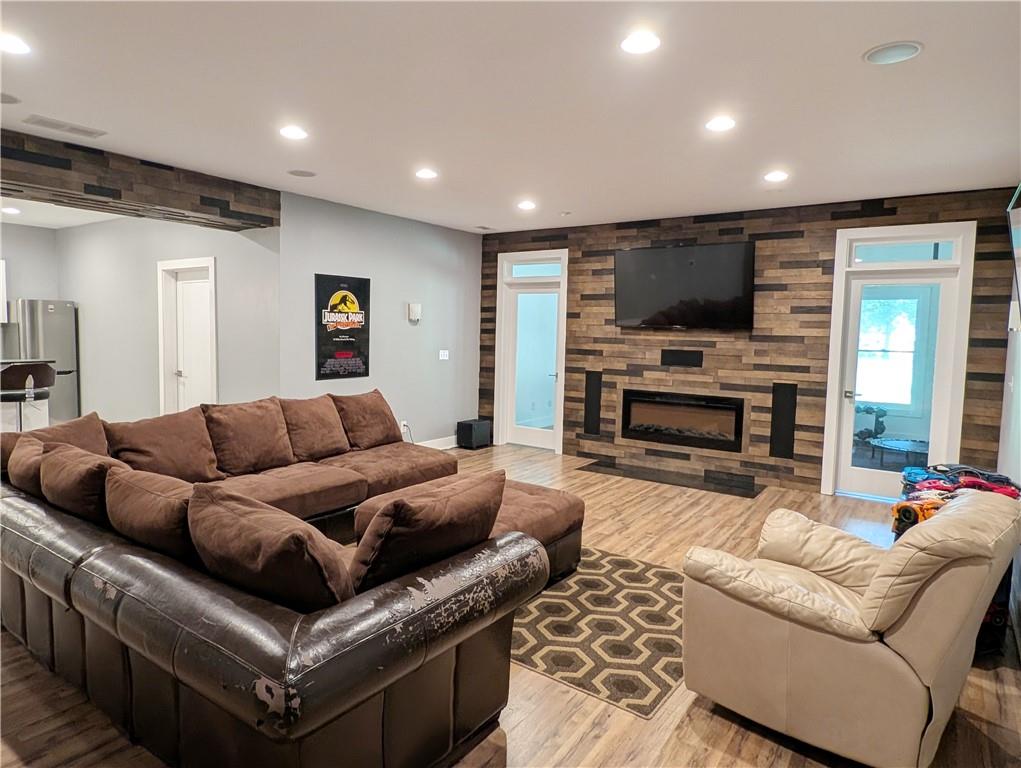 104 Hawks Bend Canton GA 30115