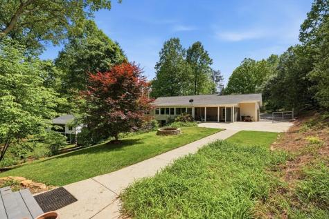 7616 Highland Oaks Drive Young Harris GA 30582