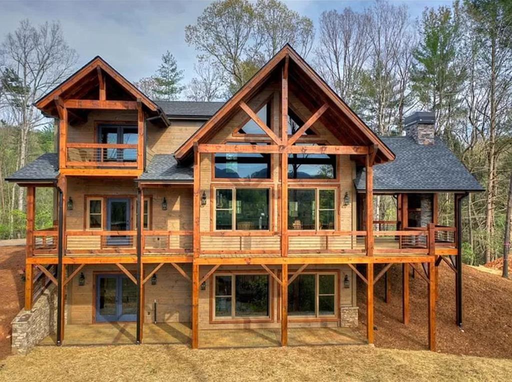 1161 Settlers Ridge Road Ellijay GA 30540