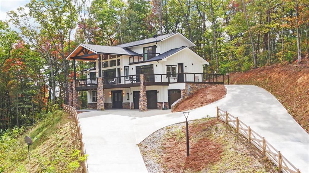 333 Favor Lane Rabun Gap GA 30568