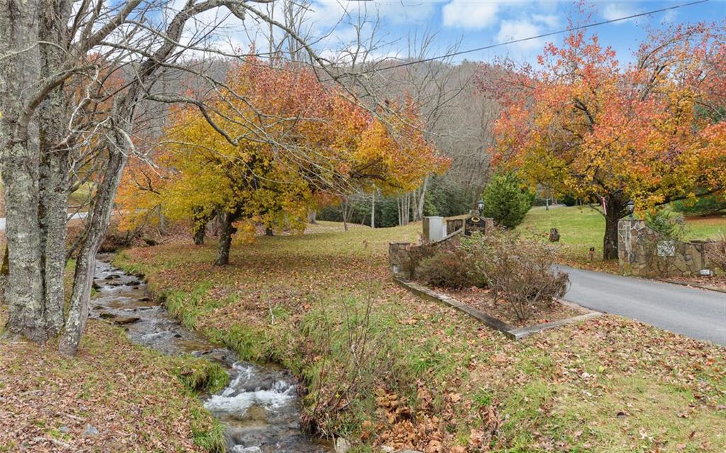 333 Favor Lane Rabun Gap GA 30568