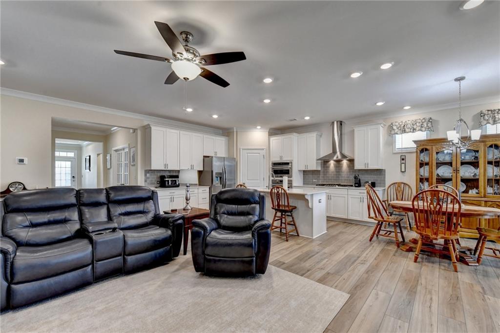 1621 Saddlegate Drive Canton GA 30114