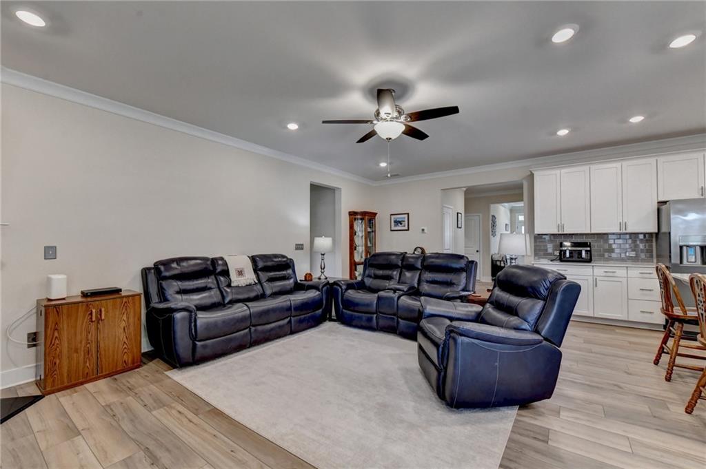 1621 Saddlegate Drive Canton GA 30114