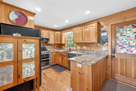 95 Scenic Way Ellijay GA 30540