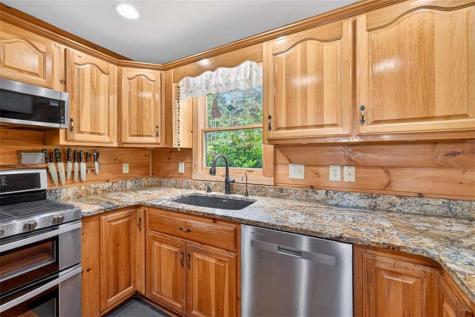 95 Scenic Way Ellijay GA 30540