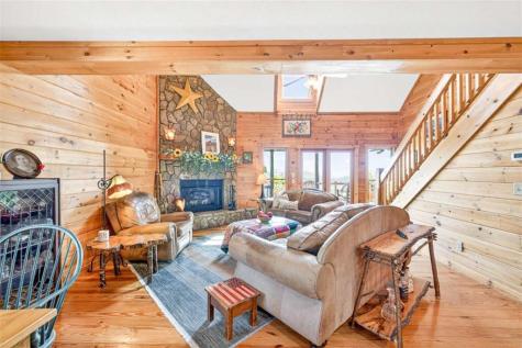 95 Scenic Way Ellijay GA 30540