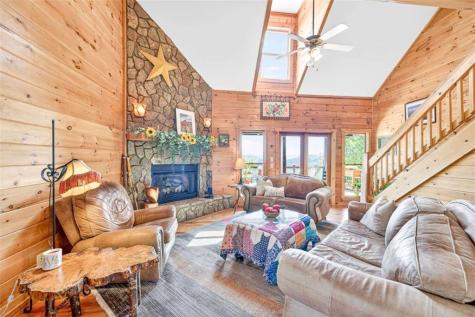 95 Scenic Way Ellijay GA 30540