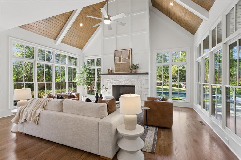 4566 Dudley Lane Sandy Springs GA 30327