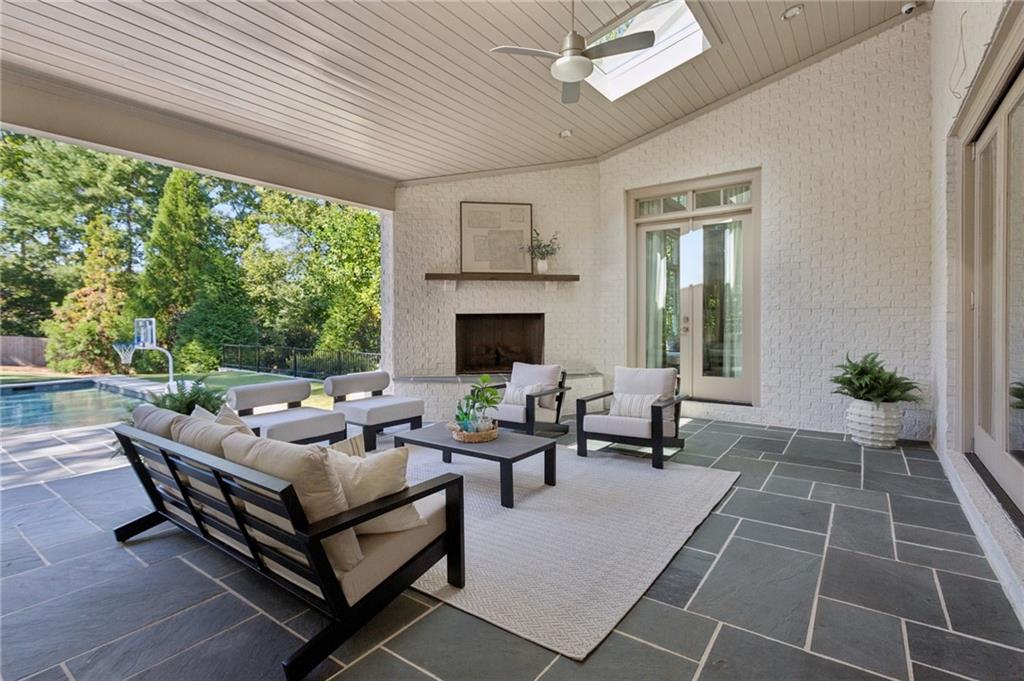 4566 Dudley Lane Sandy Springs GA 30327