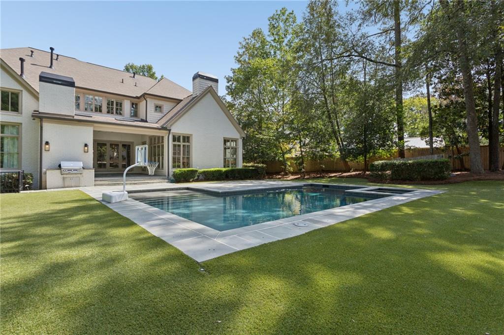 4566 Dudley Lane Sandy Springs GA 30327