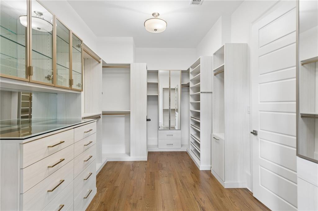 4566 Dudley Lane Sandy Springs GA 30327