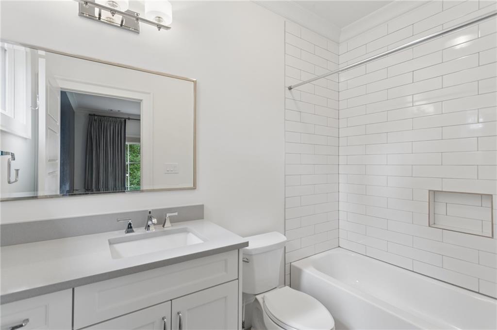 4566 Dudley Lane Sandy Springs GA 30327