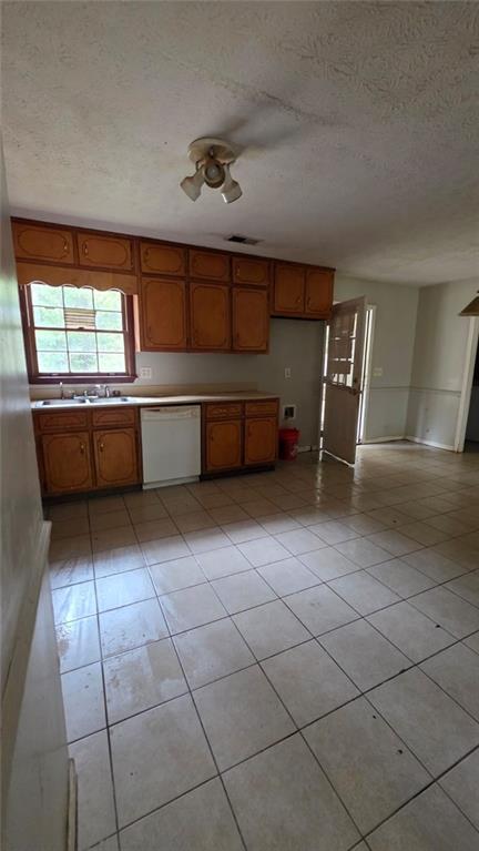 870 Navajo Trail Covington GA 30016