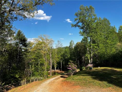 221 Muscadine Road Dahlonega GA 30533