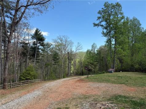 221 Muscadine Road Dahlonega GA 30533